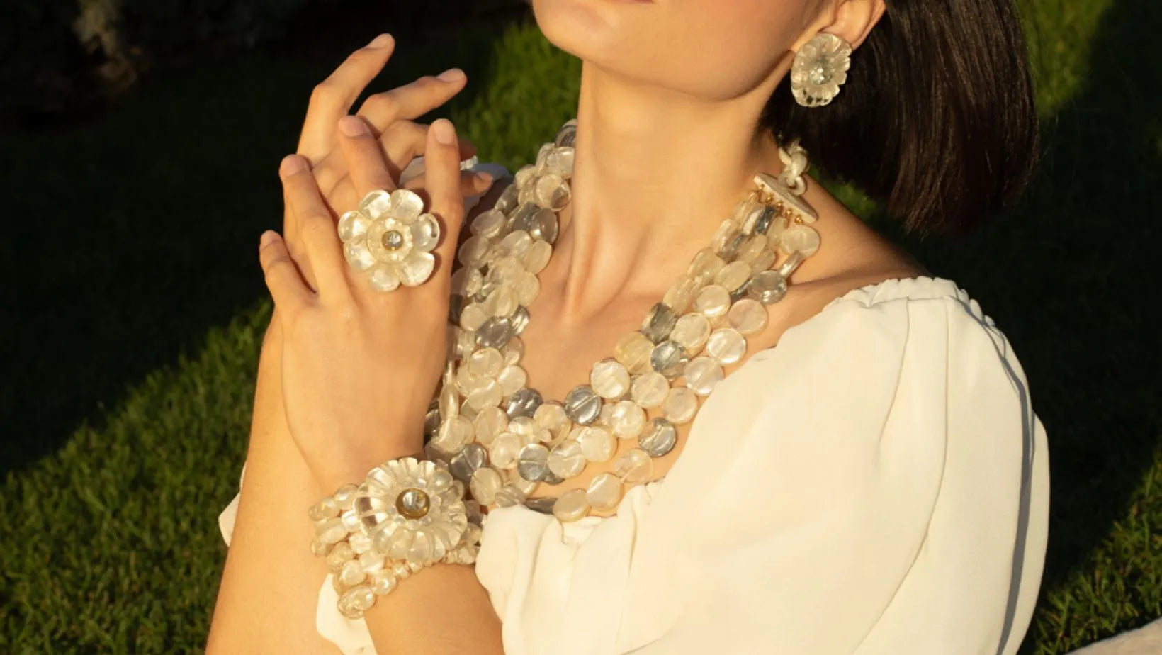 Adoptez la Couleur Nude : 5 Astuces Immanquables pour Briller