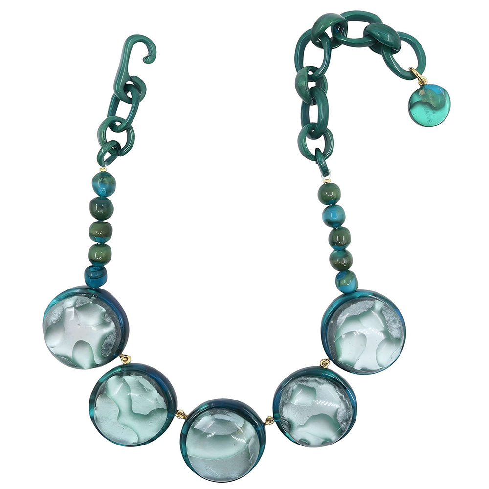 Collier Titelle
