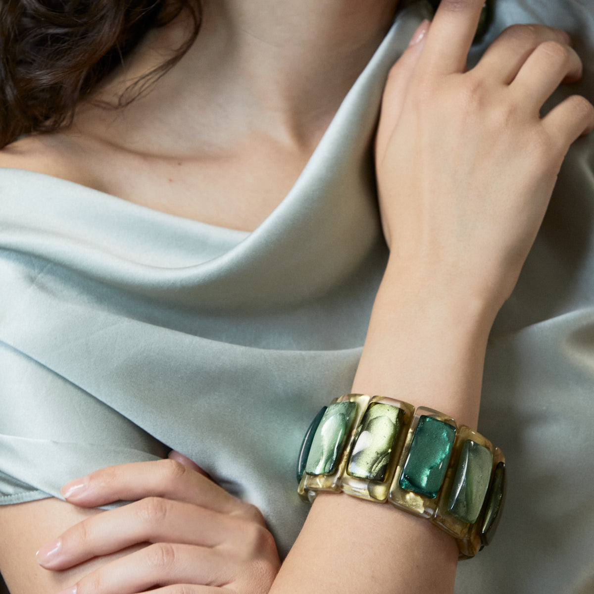 Dominique_Denaive_FW2627_Bracelet_Resine_Porte_03.jpg