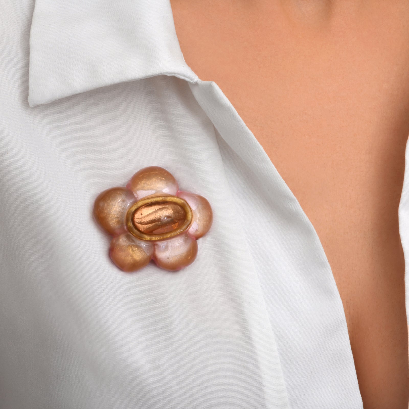 broche-resine-dominique-denaive-SIA.jpg